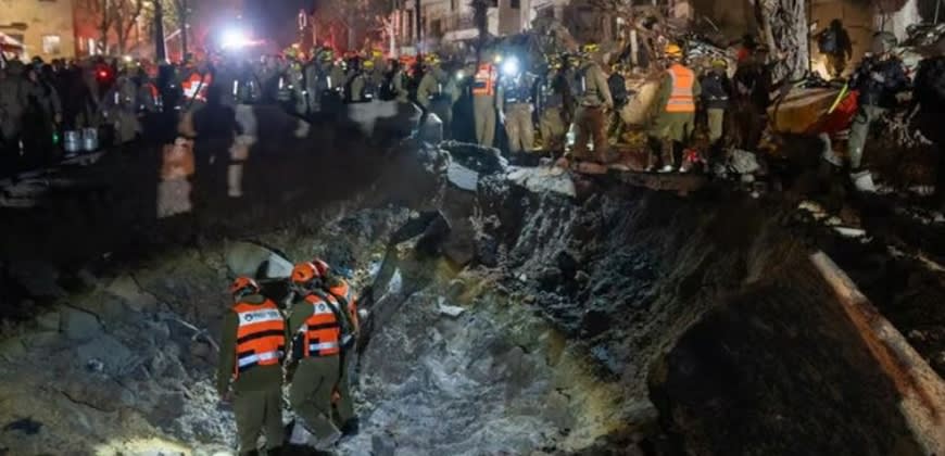 פגיעה בתל אביב (דובר צה"ל) פגיעה בתל אביב (דובר צה"ל)