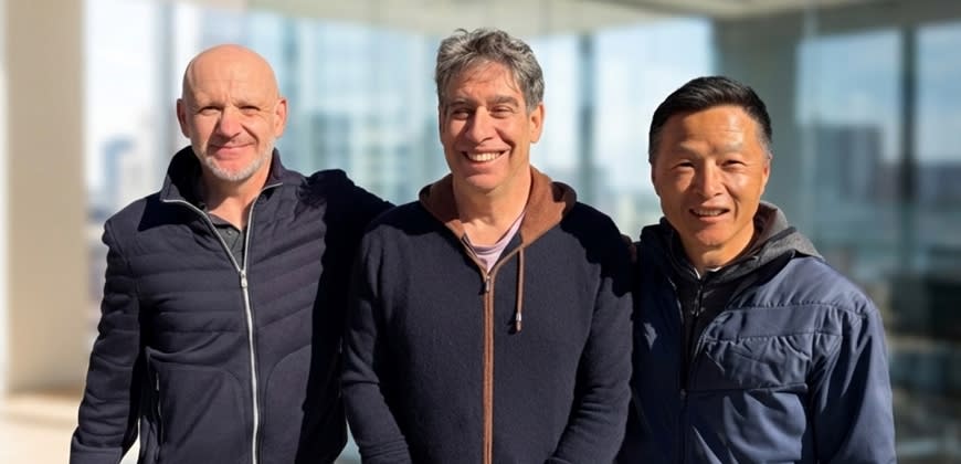 מימין לשמאל בתמונה: וילסון שו, ניר צוק, ואודי שמיר. קרדיט: Cylake