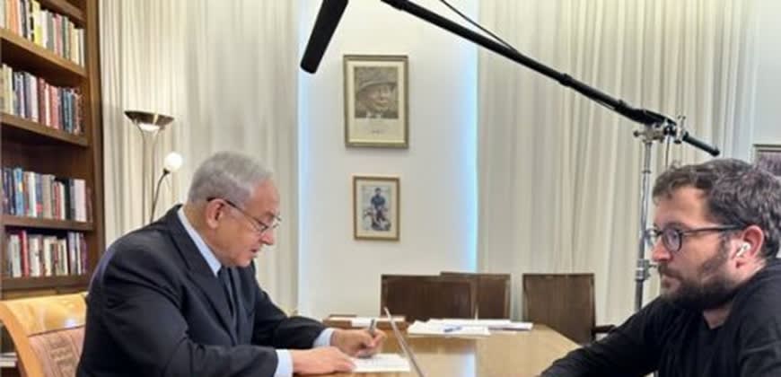 יונתן אוריך ובנימין נתניהו בלשכת רה"מ (צילום: X)