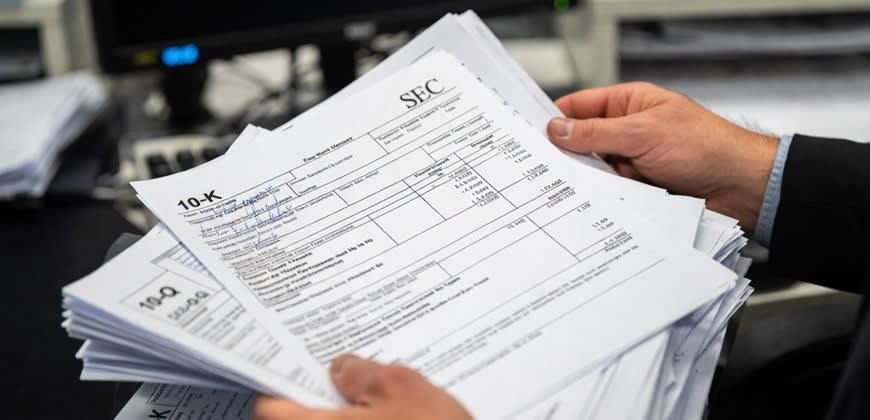 SEC  (בעזרת AI)