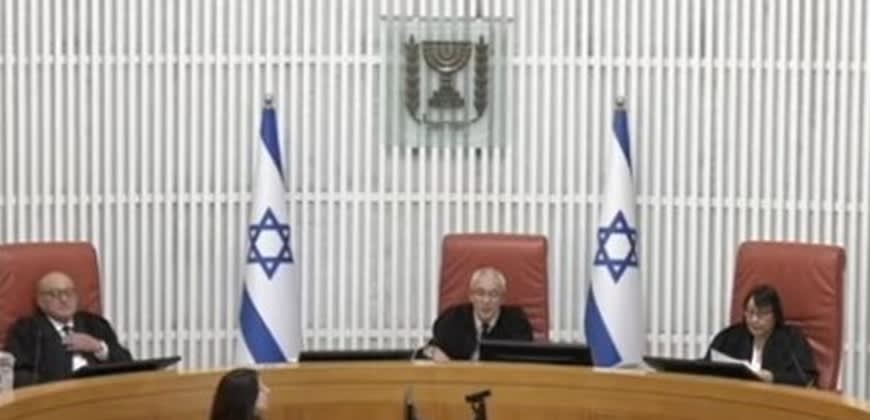 בג"ץ הוועדה לבחירת שופטים. גילה כנפי-שטייניץ, עופר גרוסקופף, אלכס שטיין (צילום: לע"מ, הרשות השופטת)