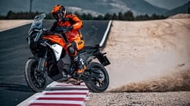 KTM 1390 Super Adventure - S EVO. צילום יצרן KTM 1390 Super Adventure - S EVO. צילום יצרן