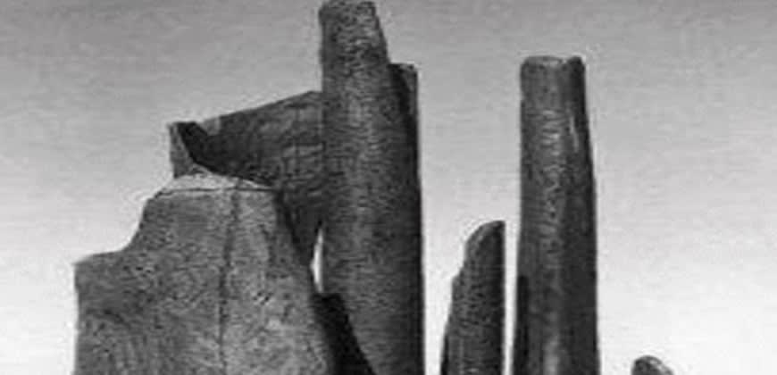 פסלו של צבי אלדובי "שומר מה מלילה"