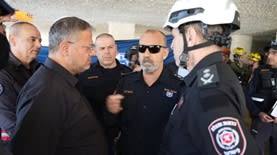דני לוי, איתמר בן-גביר (צילום: דוברות המשטרה)