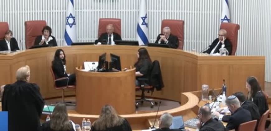 עופר גרוסקופף, דוד מינץ, נעם סולברג, דפנה ברק-ארז ויעל וילנר (צילום: לע"מ, הרשות השופטת)