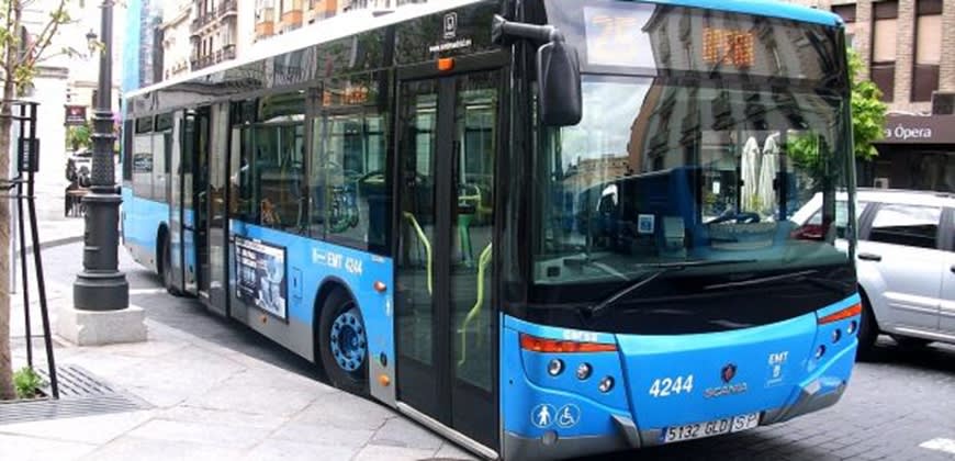 מקס ייבאה 134 אוטובוסים בהם השלדה היא תוצרת סקניה (צילום: Kevin B, ויקיפדיה) מקס ייבאה 134 אוטובוסים בהם השלדה היא תוצרת סקניה (צילום: Kevin B, ויקיפדיה)