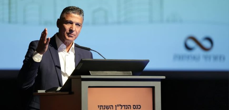משה לארי, מנכ"ל מזרחי טפחות (צילום: מזרחי טפחות) משה לארי, מנכ"ל מזרחי טפחות (צילום: מזרחי טפחות)