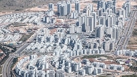 ראש העין צילום: מאת Davidi Vardi Pikiwiki Israel, CC BY 2.5, https://commons.wikimedia.org/w/index.p