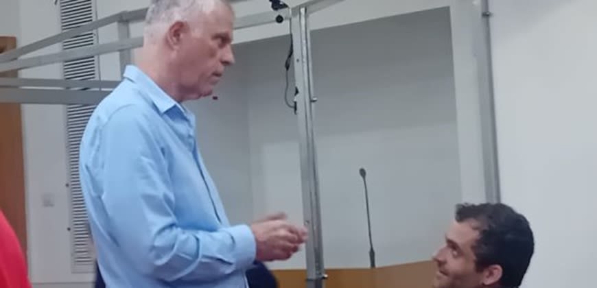נוני מוזס היום במשפט נתניהו (צילום: איתמר לוין)