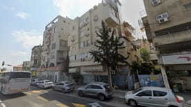 הבניין ברחוב ז'בוטינסקי בבני ברק צילום: גוגל מפות הבניין ברחוב ז'בוטינסקי בבני ברק צילום: גוגל מפות