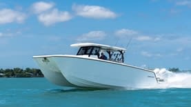 Twin Vee PowerCat אתר החברה
