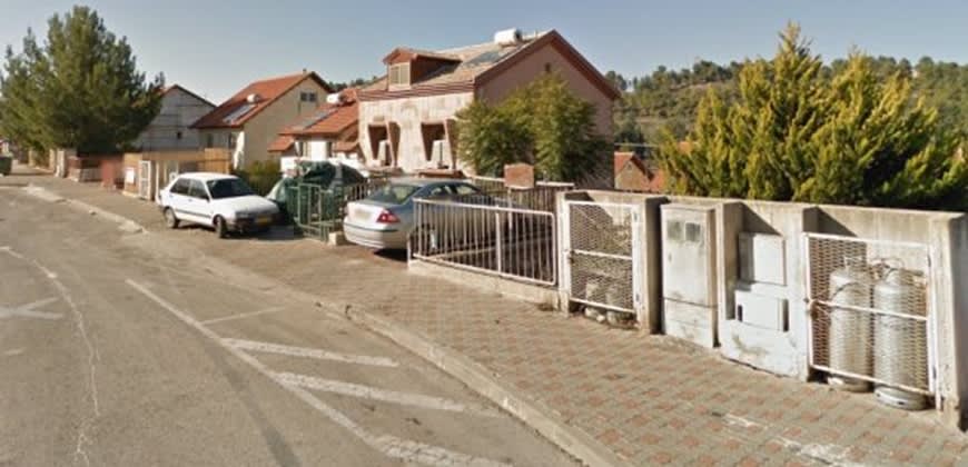 רחוב זמיר בצפת, זירת הסכסוך (צילום: גוגל סטריט וויו)