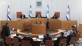 כנפי-שטייניץ, עמית ושטיין בדיון על הרדיו האיזורי (צילום: לע"מ, הרשות השופטת)