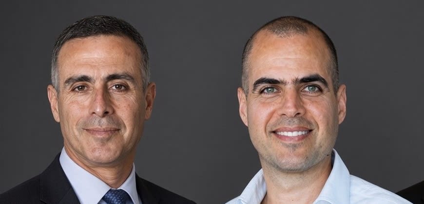 מיכאל קלמן, מנכ"ל מנורה מבטחים ביטוח, יהודה בן אסאייג היו"ר  (יעל צור נטי לוי)
