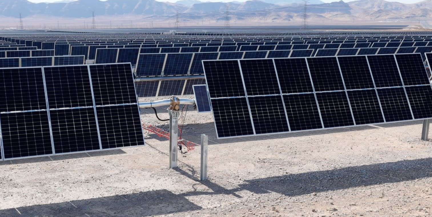 פאנלים סולריים