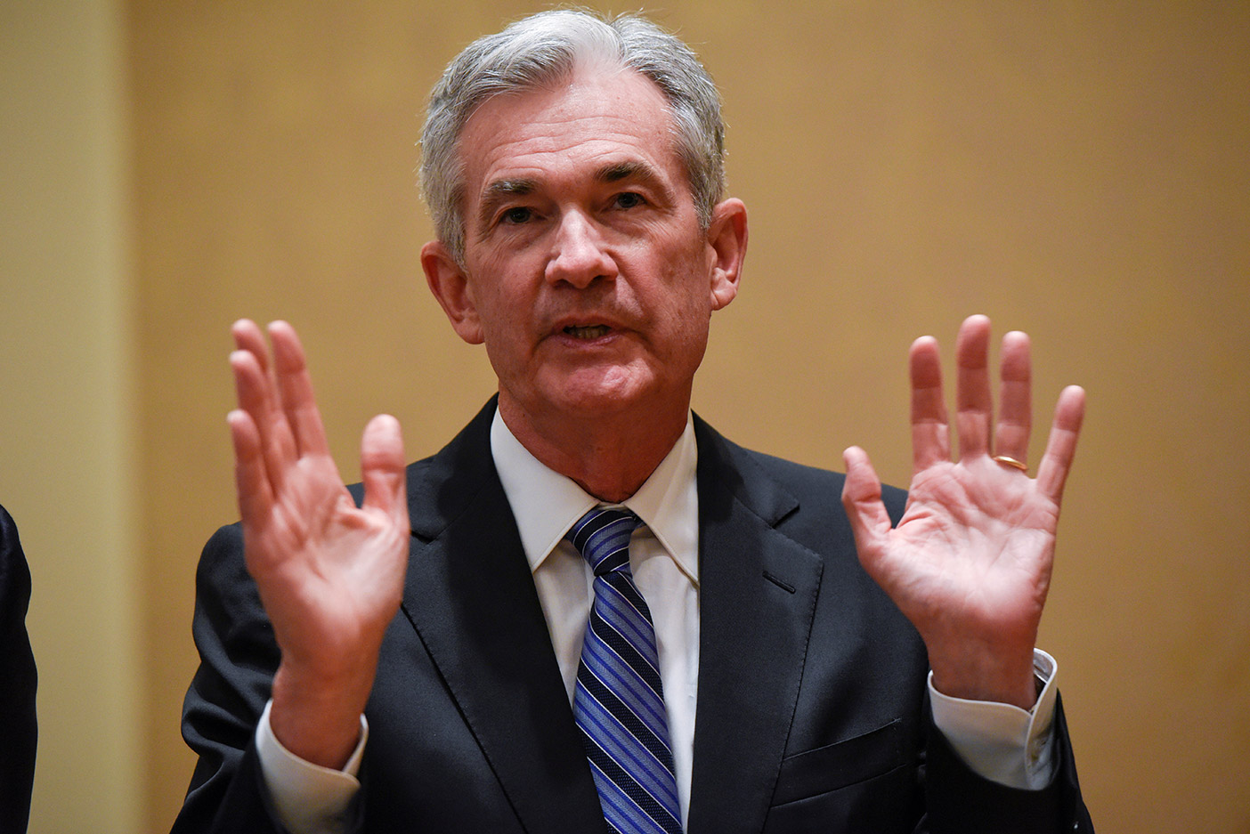 Powell Drops The Market The Word temporary To Describe Inflation Is 