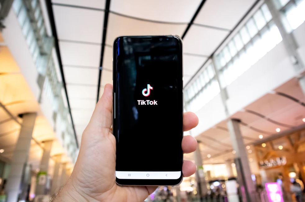 צילום Olivier Bergeron  Unsplash