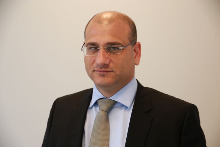 ארז רוזנבוך (עמית חכמוב)