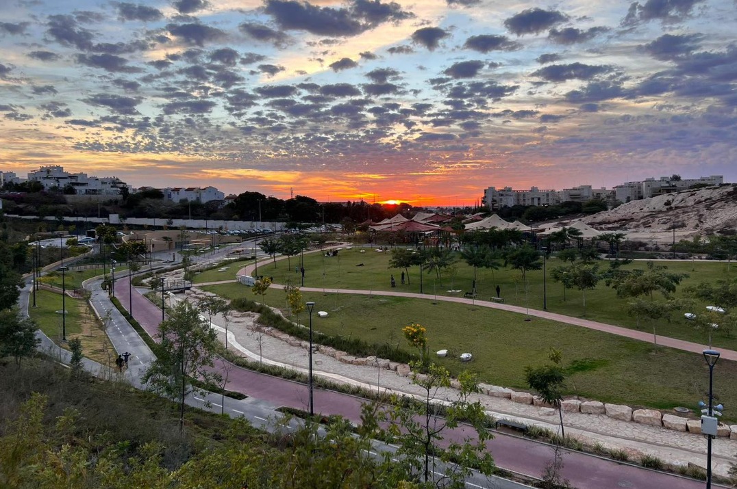 שכונת רמות, באר שבע (עיריית באר שבע, אדם אלחואגרה)
