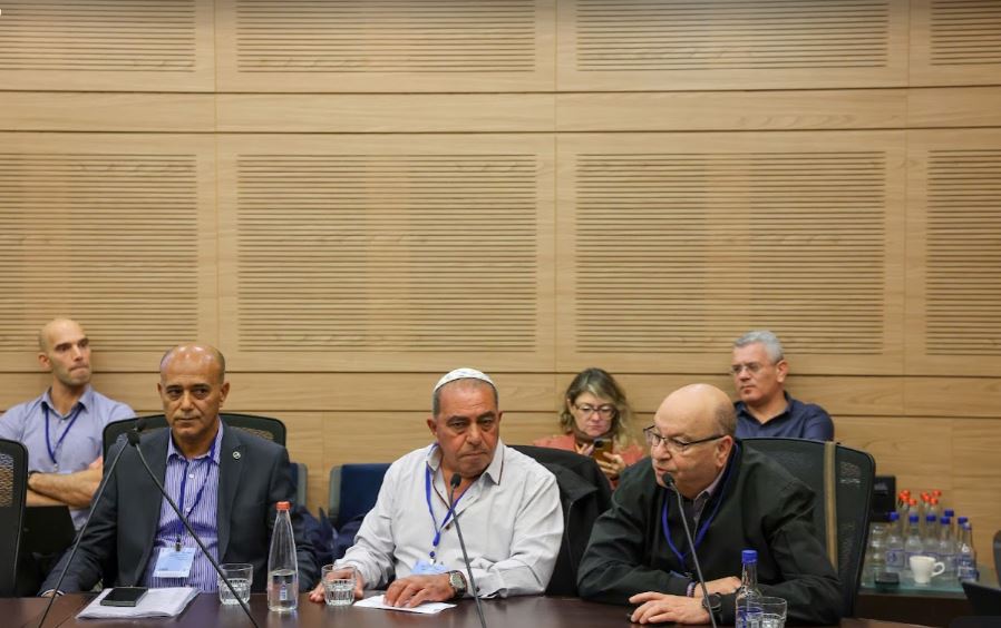במרכז מוטי חזיזה יור ועד העובדים פרי הגליל נועם מושקוביץ