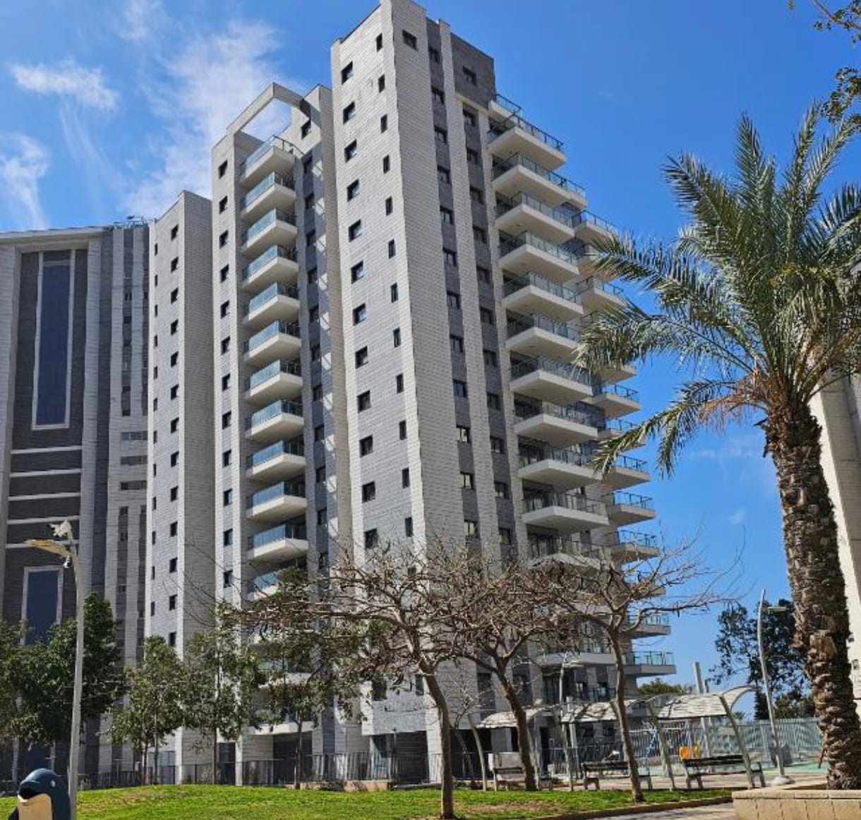 עמרם אברהם חדרה (יחצ)