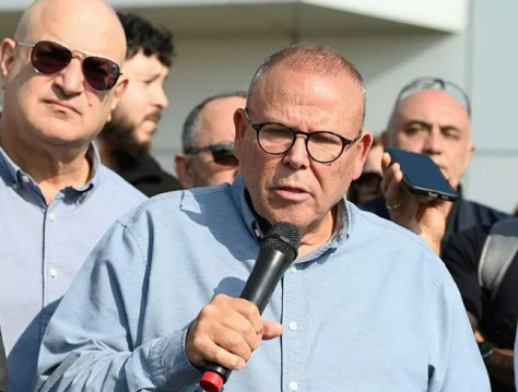 ארנון בר דוד, יו