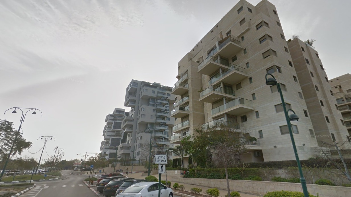רחוב הגנים רמת השרון (גוגל מאפס) רחוב הגנים רמת השרון (גוגל מאפס)