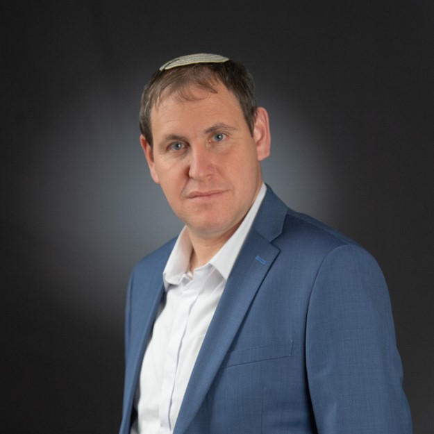 בן ציון פיגלסון האפוטרופוס הכללי​