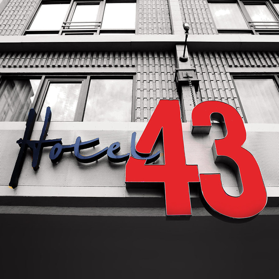 Hotel 43