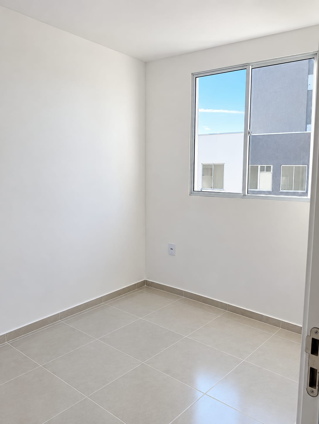 Apartamento para alugar a 2km da UFLA - Encantos de Forli