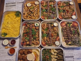 Grand Feast — serves 25