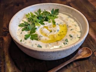 Garlic Parsley White Sauce 16 oz