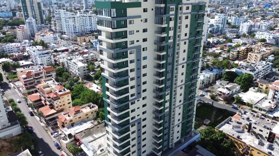 Apartamentos en venta en Torre Yiri Deluxe II