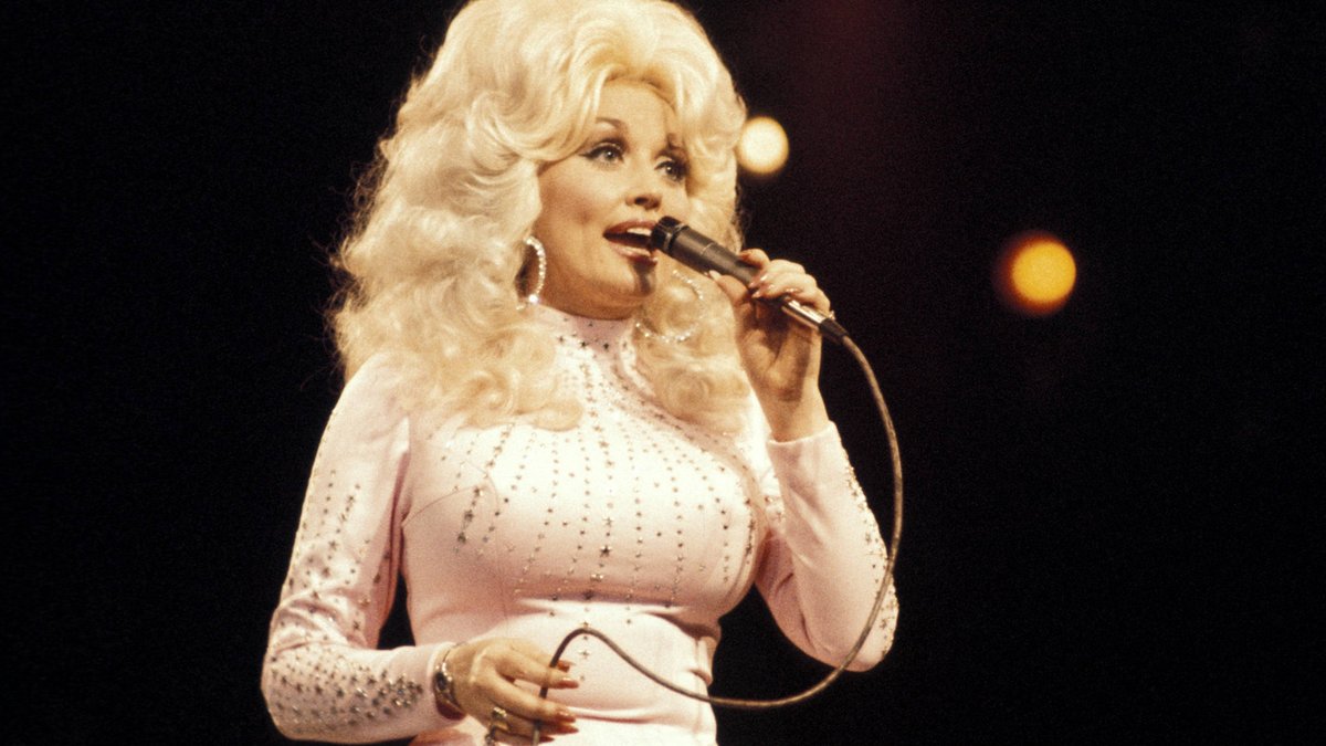 Dolly Parton reflects on home and childhood - dolly parton childhood