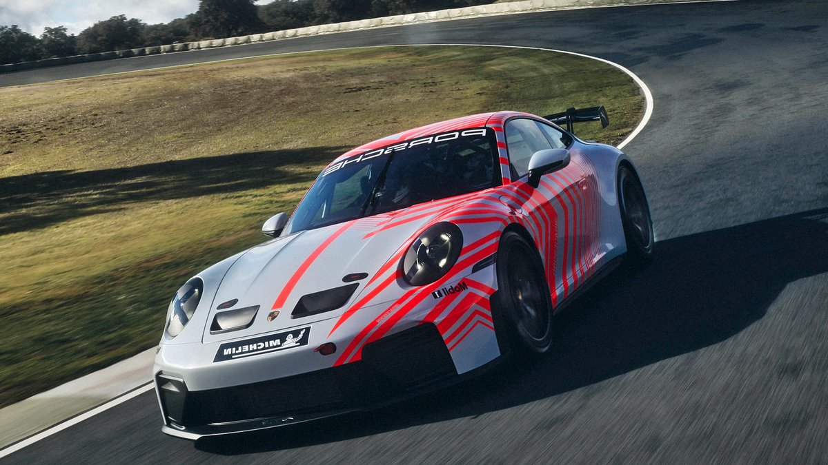 Porsche unveils entry-level 911 race car Porsche unveils entry-level 911 race car - 911 race car