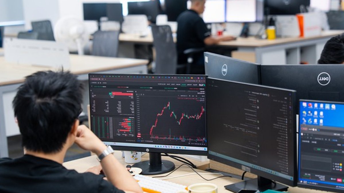 Foreign investors profit from Vietnam bank shares - vietnam bank shares