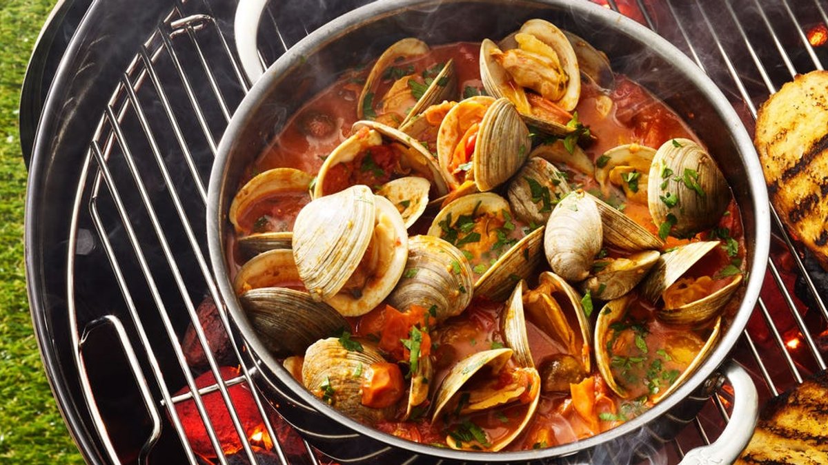 Simple Grill Dinner Evokes Italian Clambake - italian clambake