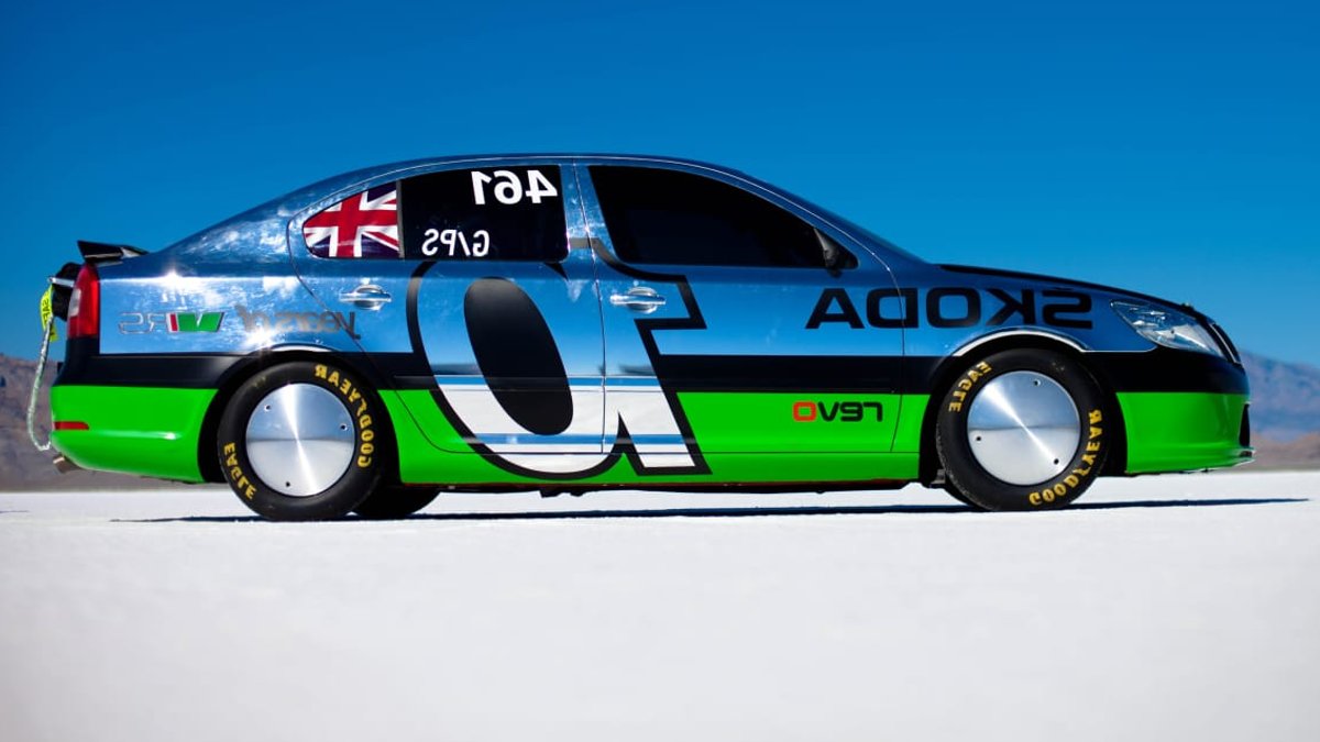 Skoda Octavia vRS hits 227mph at Bonneville - skoda octavia vrs