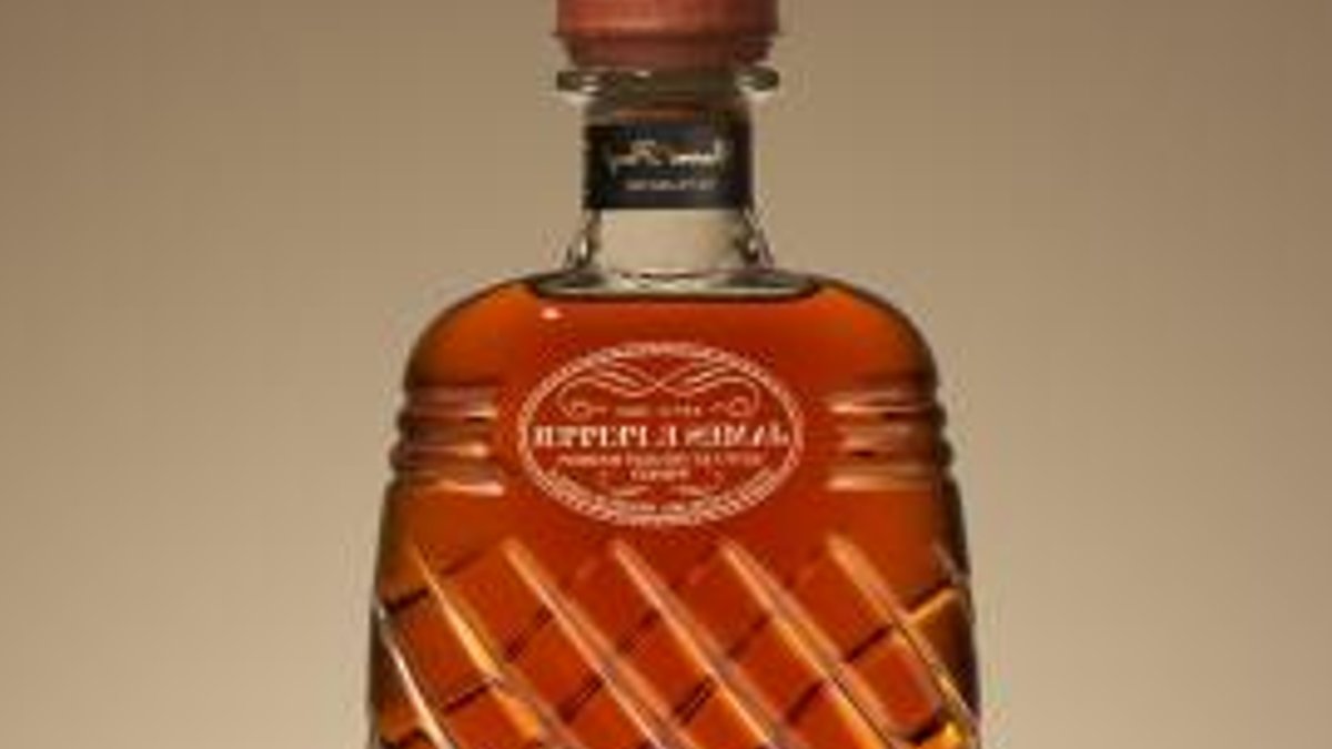 Saverglass Tells James E. Pepper’s Iconic Decanter Story - saverglass decanter