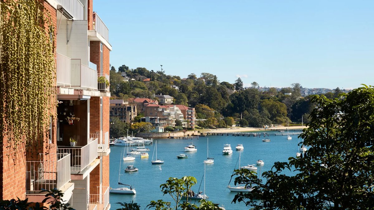 Sydney Apartment Offers Picture-Perfect Harbour Views Sydney Apartment Offers Picture-Perfect Harbour Views - sydney apartment harbour views