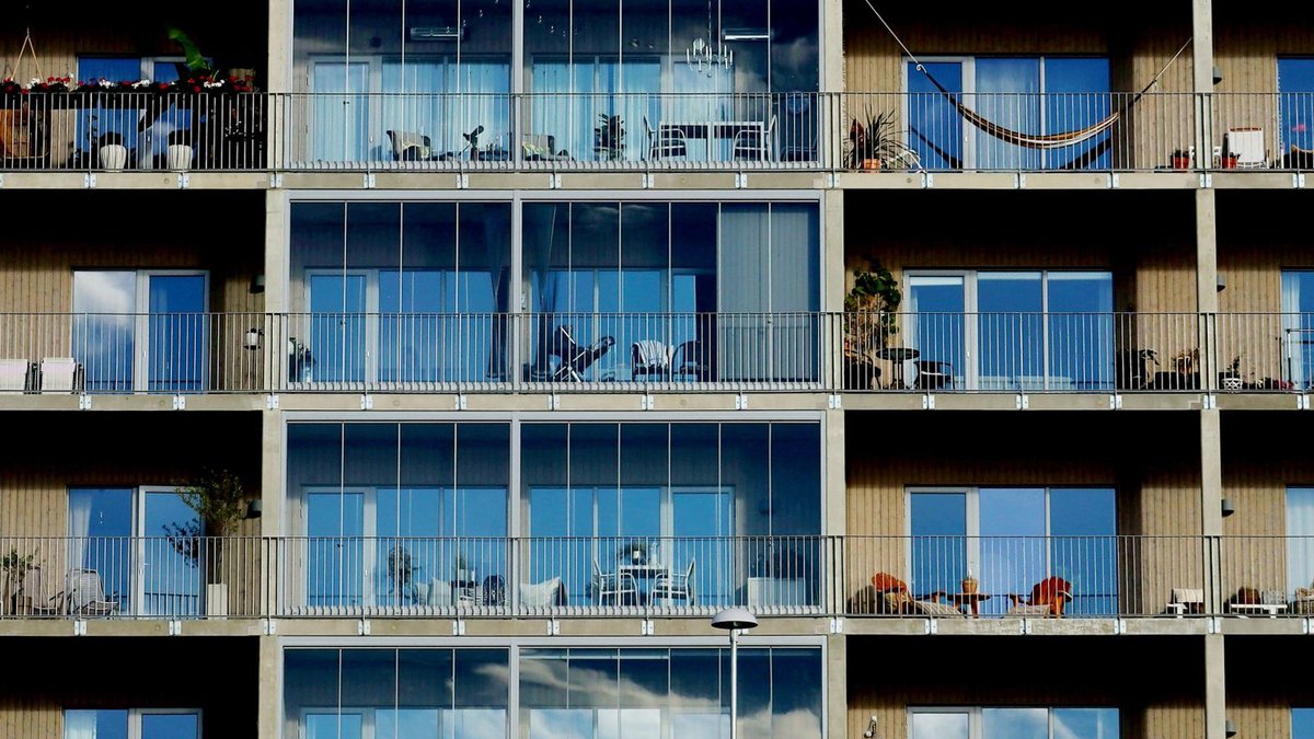 AI leasing solves multifamily staffing shortage AI leasing solves multifamily staffing shortage - ai leasing