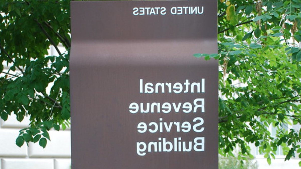 IRS Agent Dismissed for Neglecting Tax Duties IRS Agent Dismissed for Neglecting Tax Duties - agent dismissed