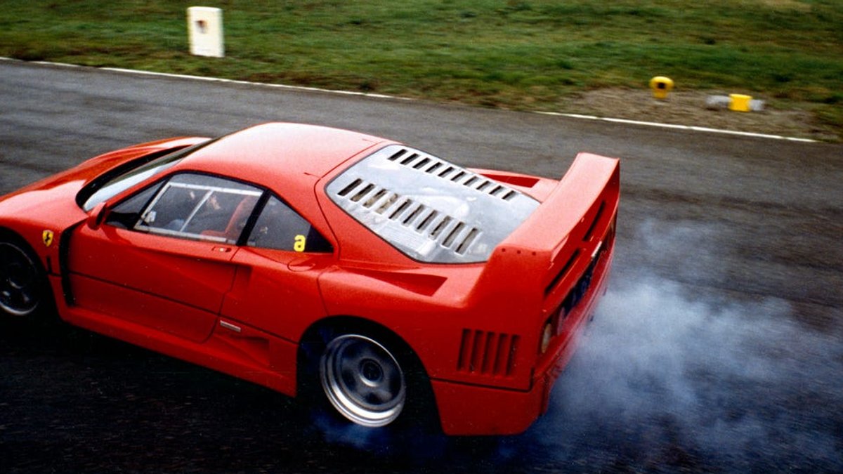 Hamilton Buys Rare Ferrari F40 Model - ferrari f40