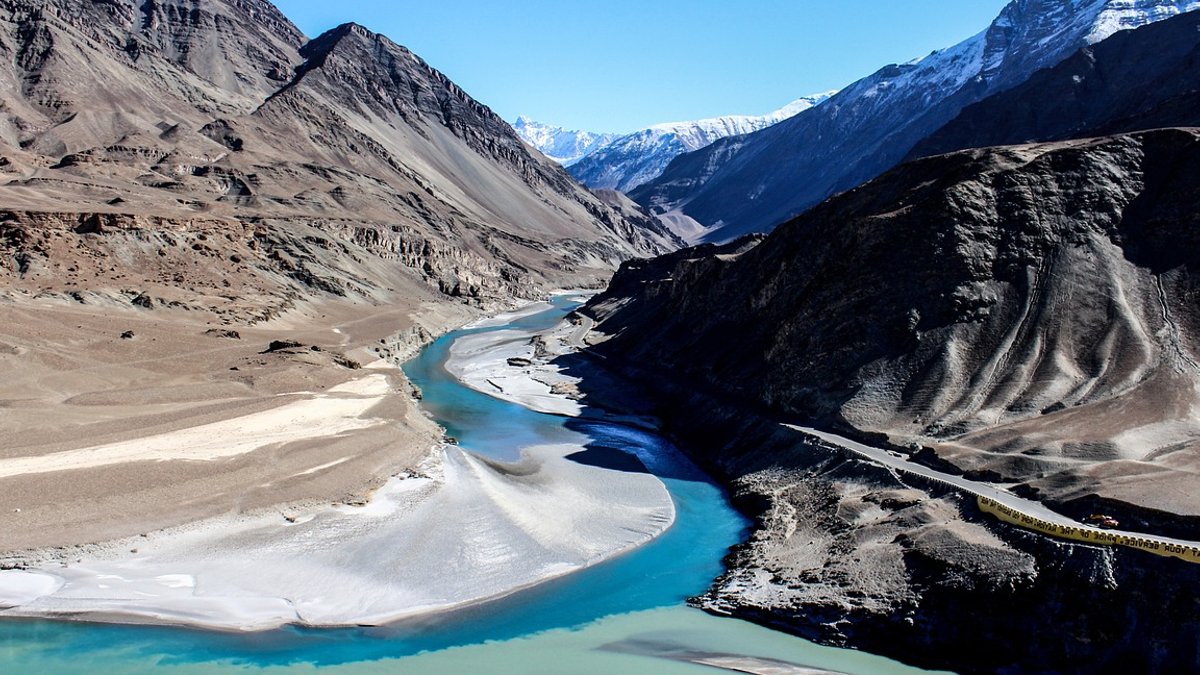 India Must Share Water with Pakistan India Must Share Water with Pakistan - water treaty