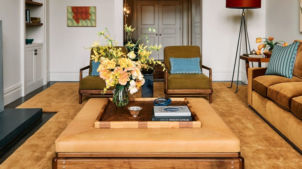 Village Pied a Terre Gets Artistic Makeover Village Pied a Terre Gets Artistic Makeover - greenwich village