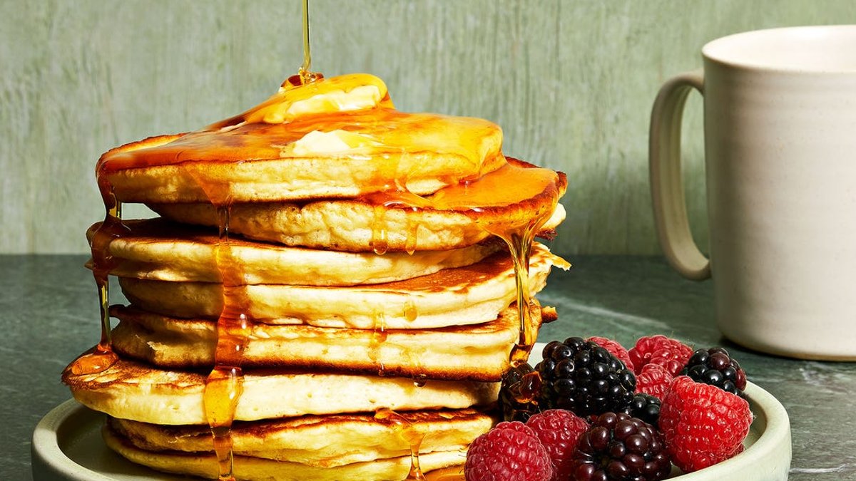 Fluffier Pancakes Made Easy with Simple Trick - fluffy pancakes