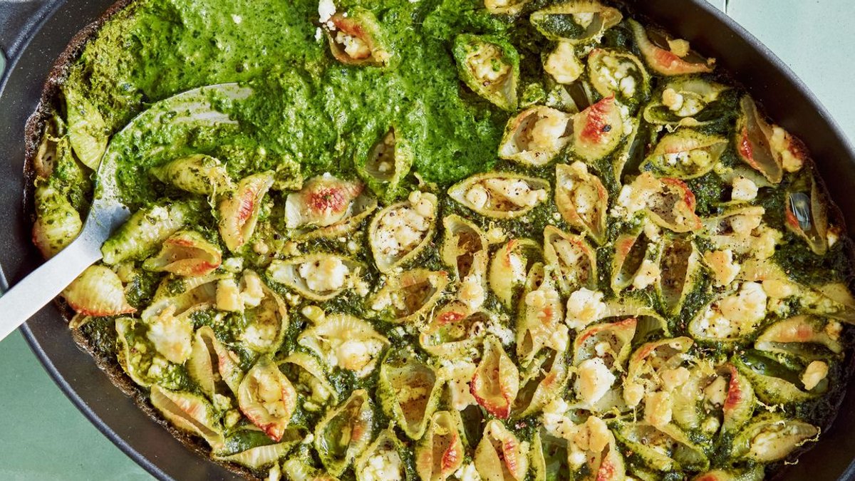 Baked Feta Pasta With Green Sauce Wins Praise - baked feta pasta