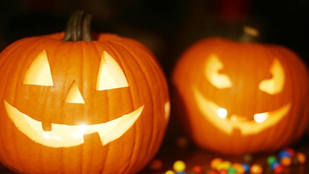 Six essential Halloween facts you should know - essential halloween