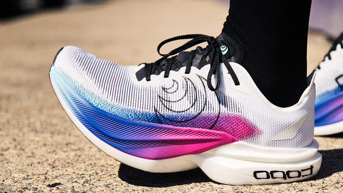 Wider Toe Box Hits Racing Shoes Market - racing shoes