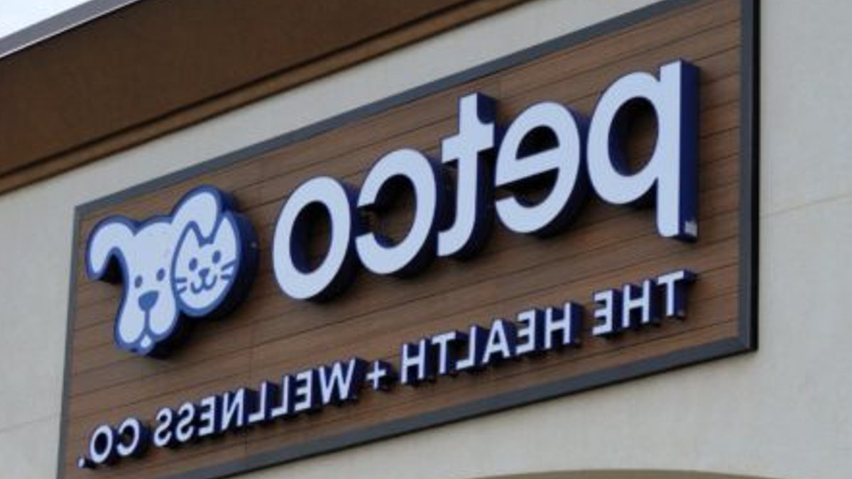 Petco sees Q2 rise on reptile demand - reptile demand